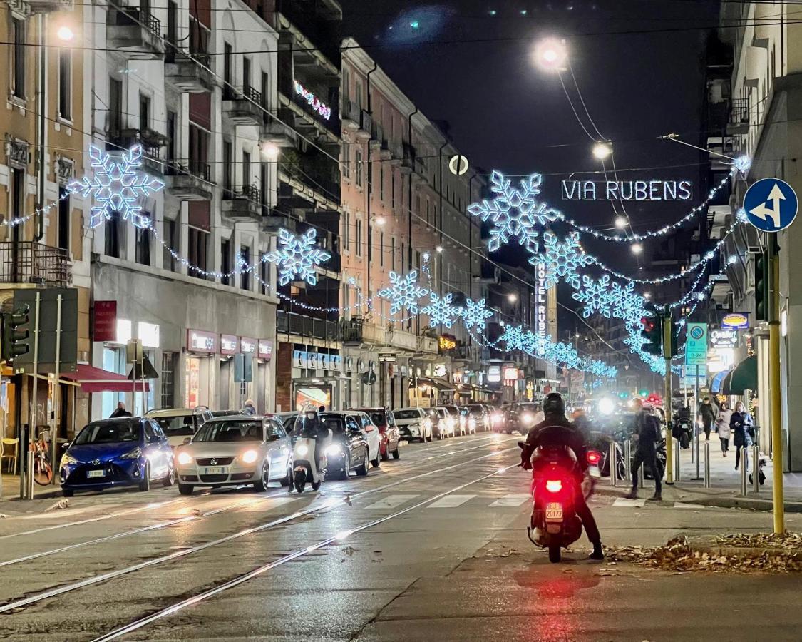 Luxury Downtown - Milan Mf Apartments Экстерьер фото